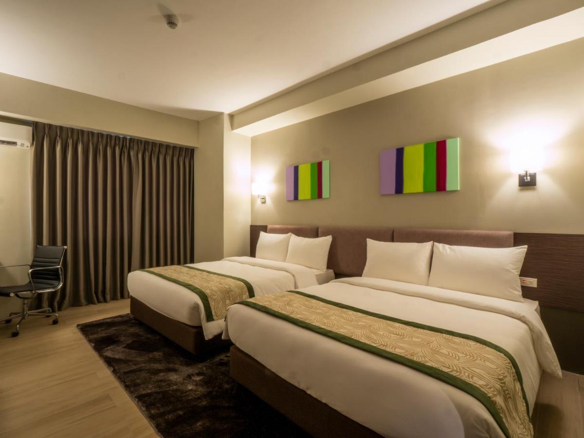 Sequoia Hotel Manila Bay Paranaque City Екстер'єр фото